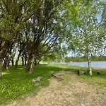 Kaksio 51m2 Ilmaisella Pysaekoeinnillae Ja Parvekkeella * Joensuu