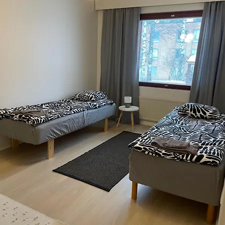 Huoneisto Kaksio 51m2 Ilmaisella Pysäköinnillä Ja Parvekkeella *