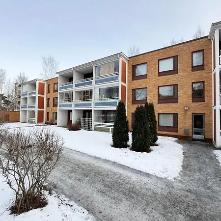 Kaksio 51m2 Ilmaisella Pysaekoeinnillae Ja Parvekkeella Апартаменты